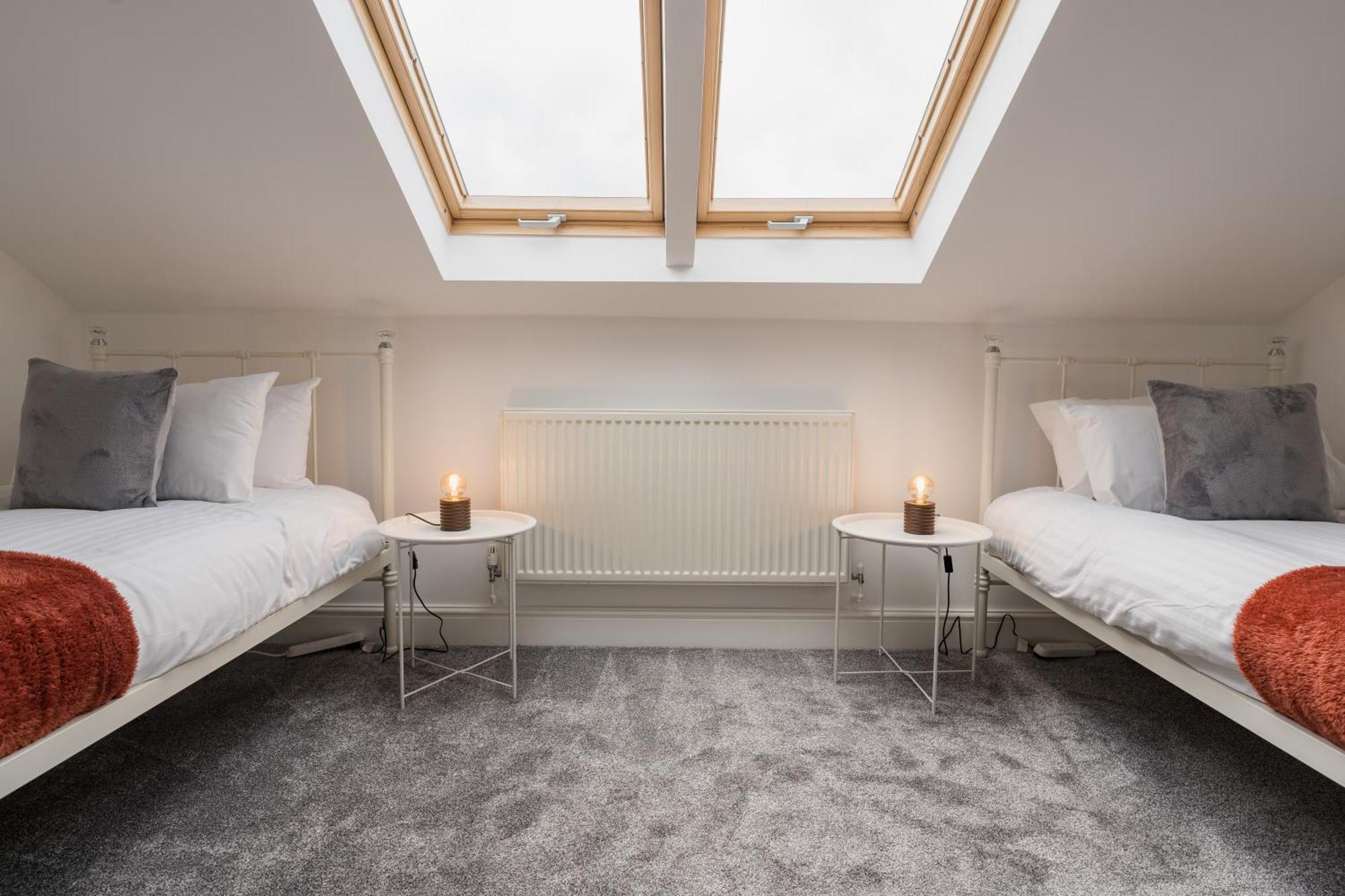Beautifully Done 5 Bed Barn Conversion In Heswall - Sleeps Up To 10 외부 사진
