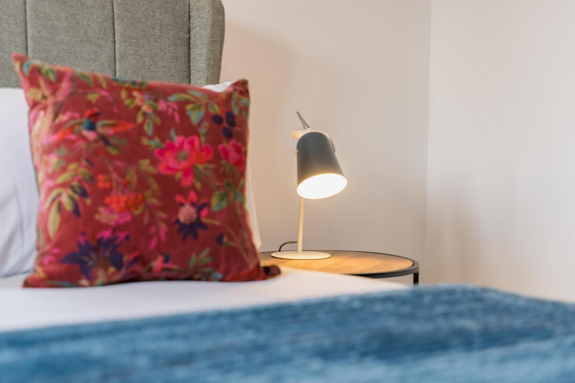 Beautifully Done 5 Bed Barn Conversion In Heswall - Sleeps Up To 10 외부 사진