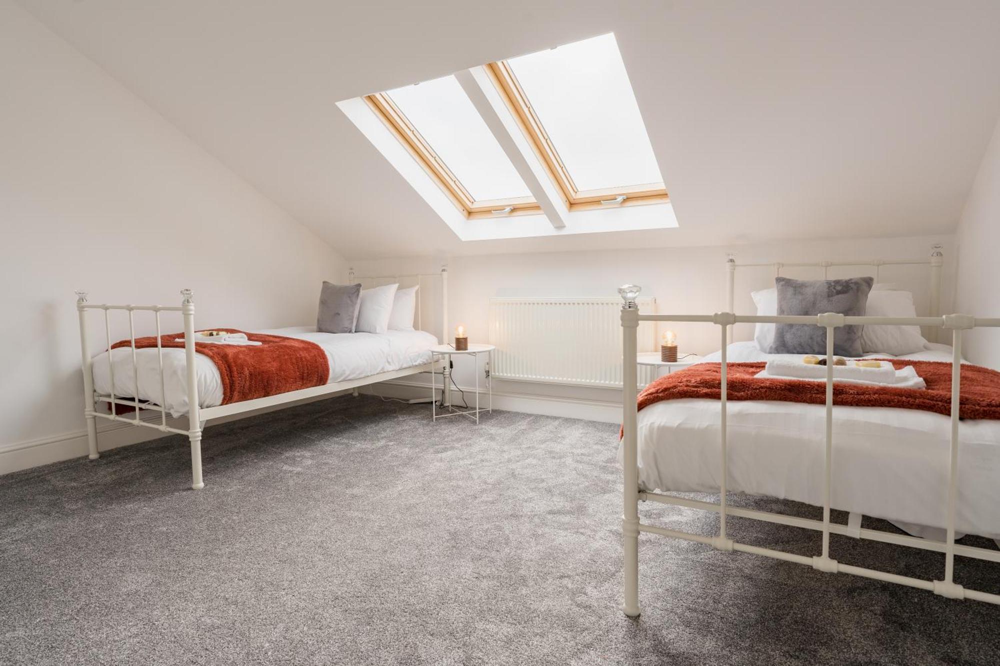 Beautifully Done 5 Bed Barn Conversion In Heswall - Sleeps Up To 10 외부 사진