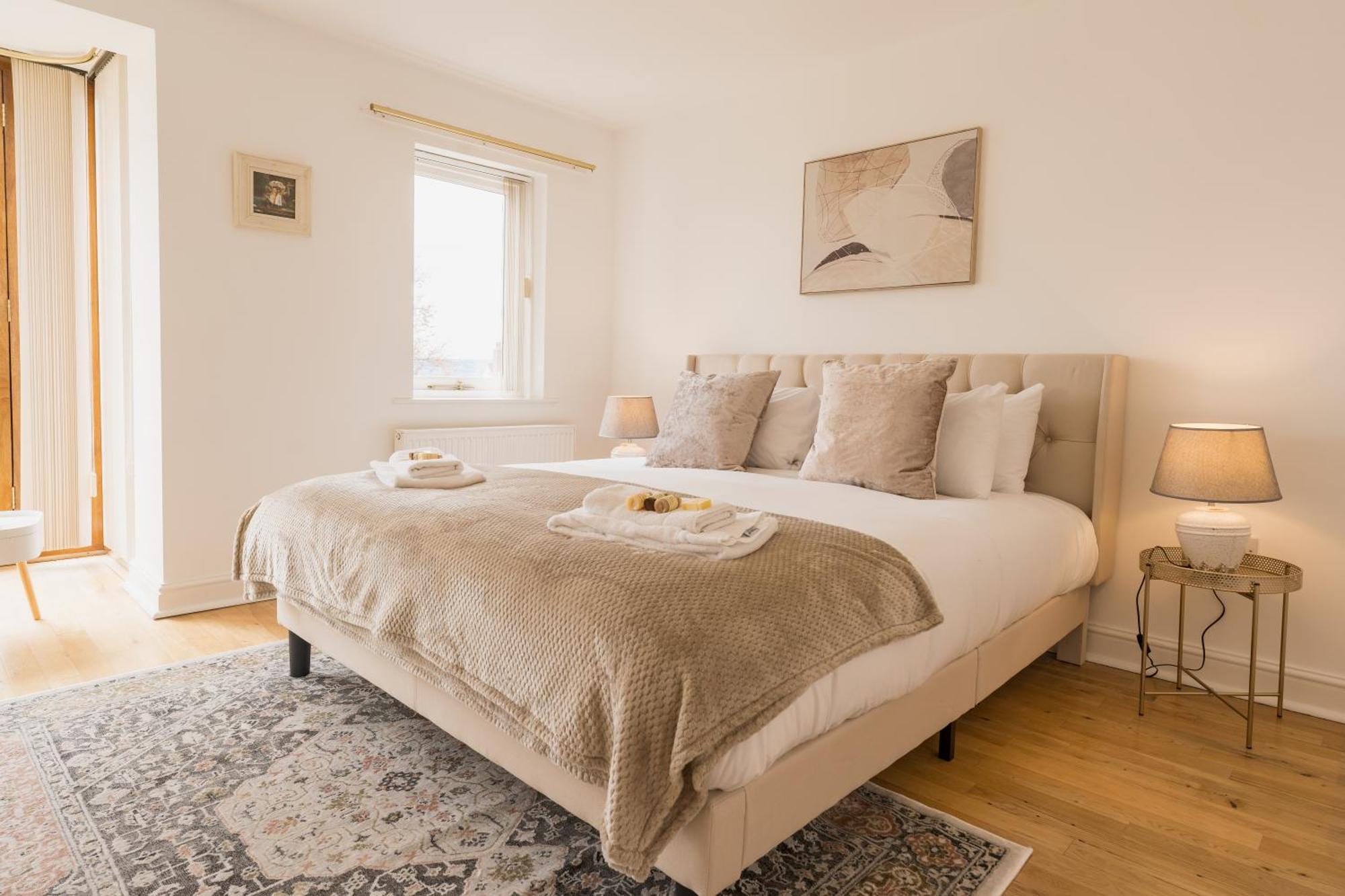 Beautifully Done 5 Bed Barn Conversion In Heswall - Sleeps Up To 10 외부 사진
